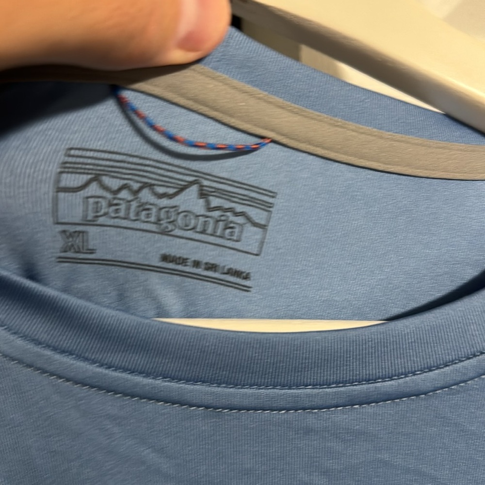 Patagonia Long Sleeve Shirt - Xl - Picture 2 of 3
